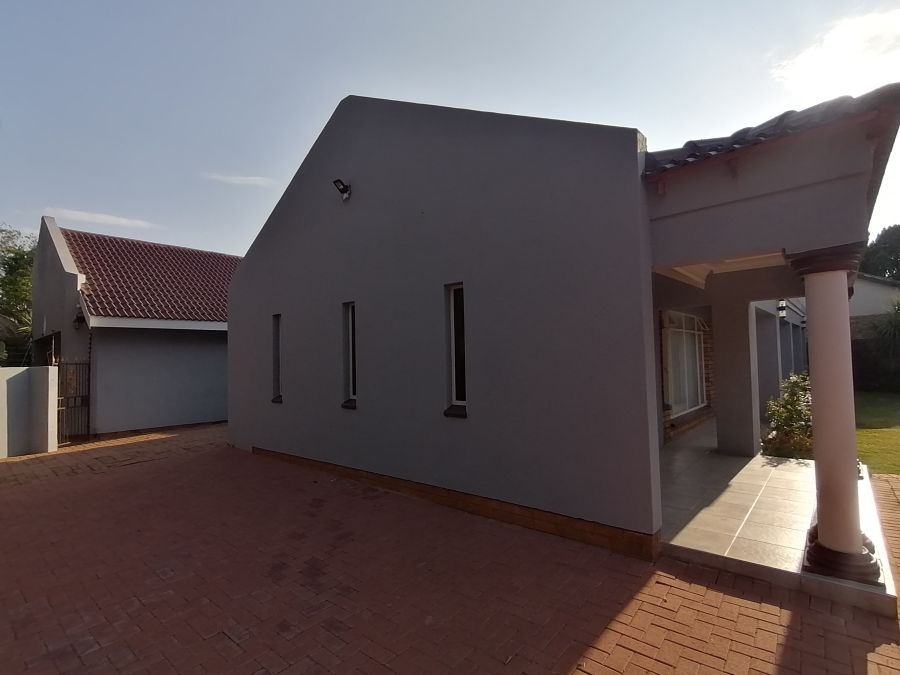 4 Bedroom Property for Sale in Doringkruin North West